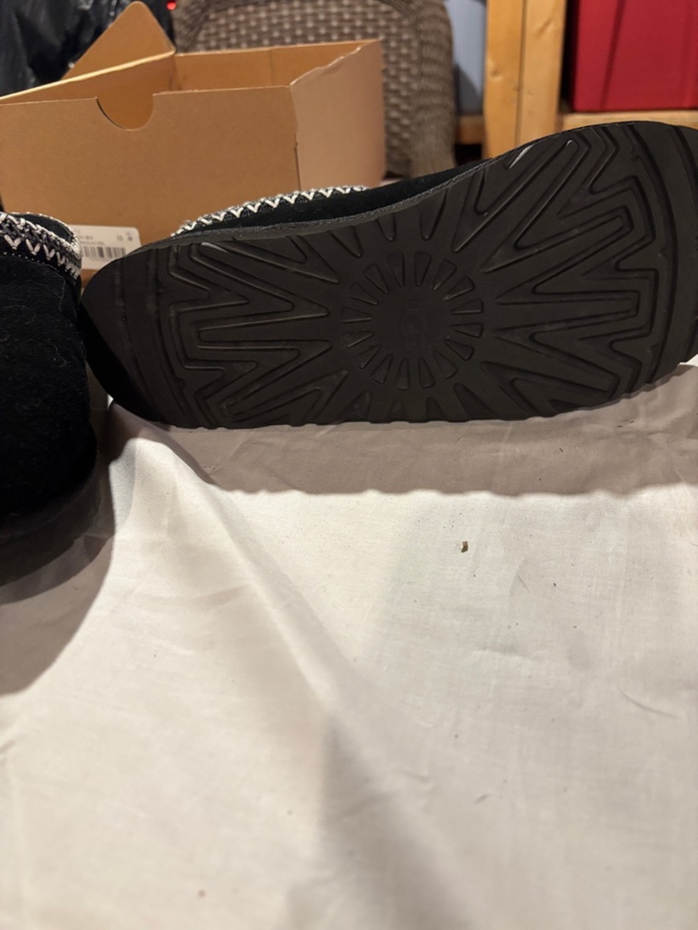 UGG Tasman Slippers - Black - Picture 4 of 6